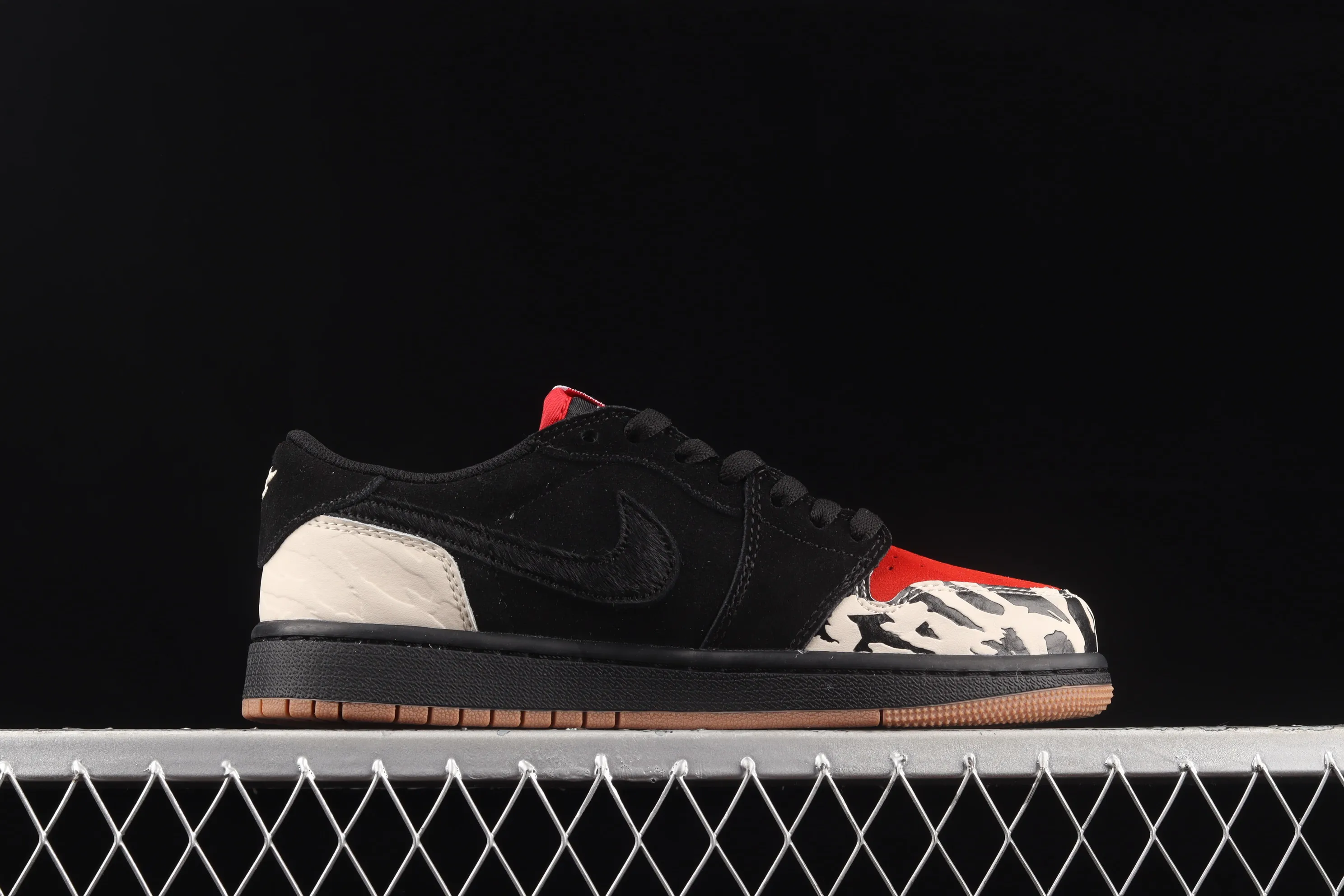 All categories Air Jordan Jordan series basketball shoes Air Jordan 1 Low Air Jordan 1 Low "Carnivore" AJ1 Joe 1 carnivore theme black and red low-top cultural sneakers DN3400-001